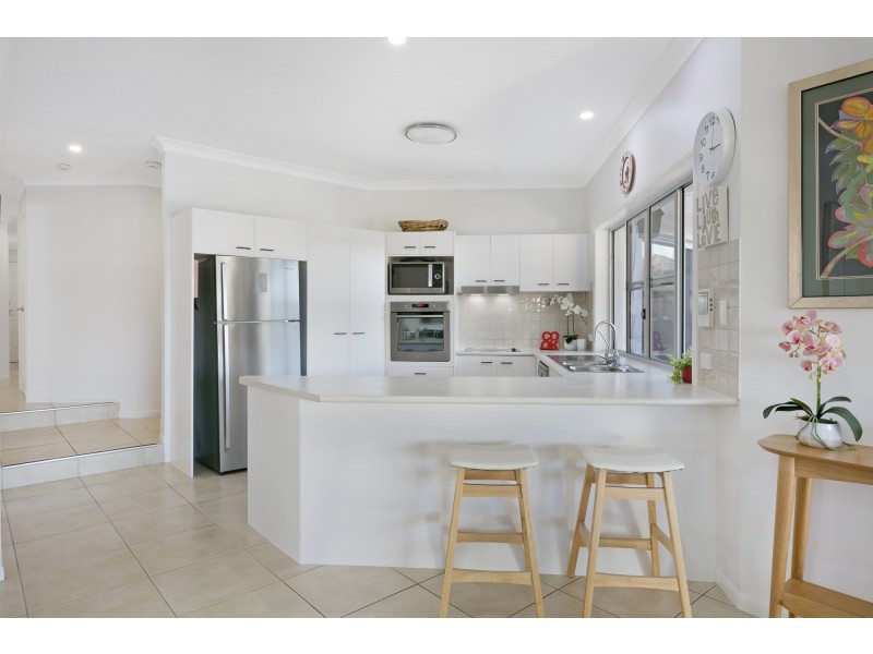 17 Tullamarine Drive, Robina QLD 4226