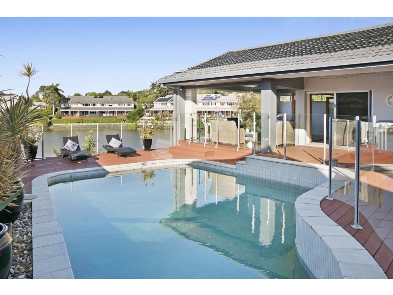 17 Tullamarine Drive, Robina QLD 4226