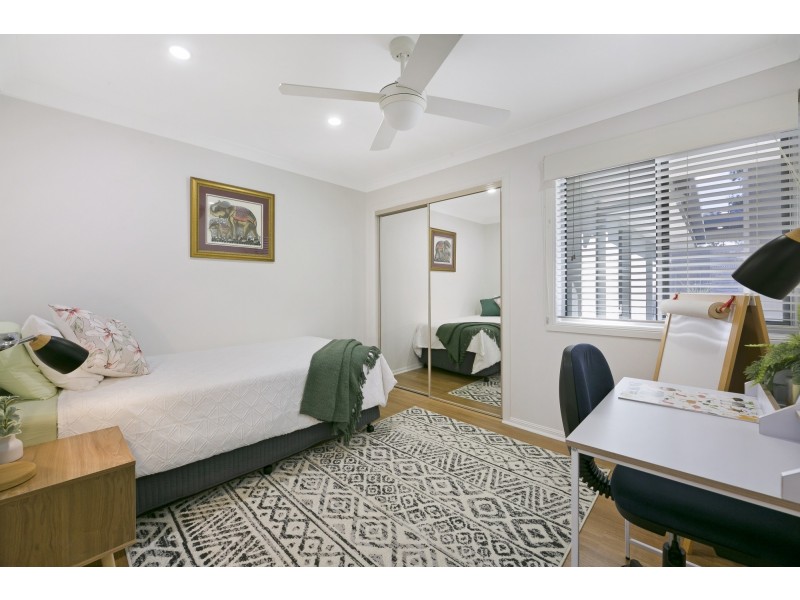 17 Tullamarine Drive, Robina QLD 4226