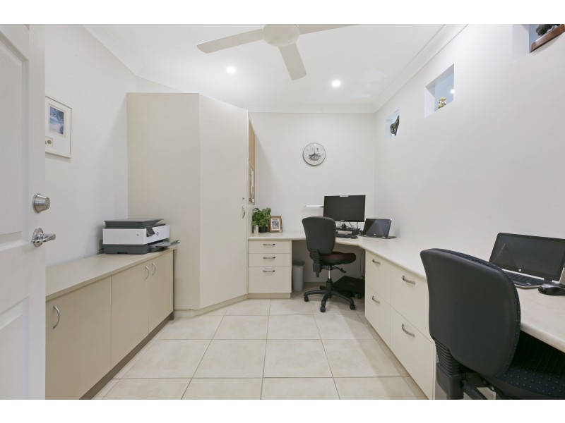 17 Tullamarine Drive, Robina QLD 4226