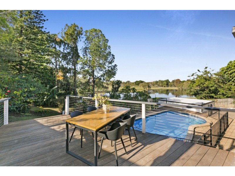 2 Arbour Place, Carrara QLD 4211