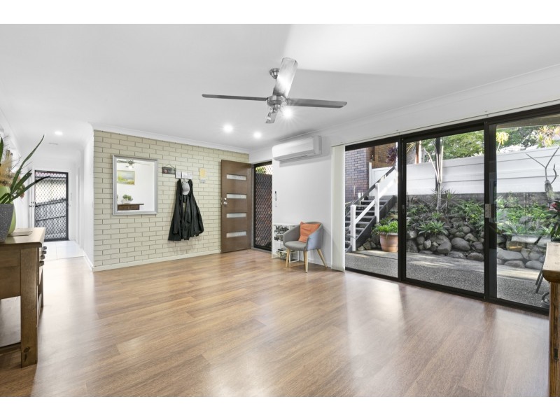 2 Arbour Place, Carrara QLD 4211