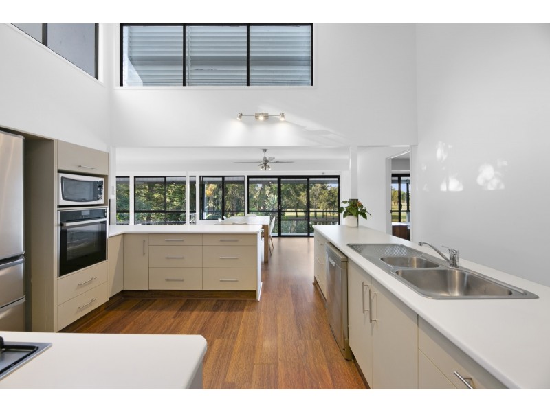 2 Arbour Place, Carrara QLD 4211