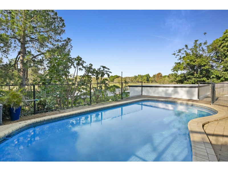 2 Arbour Place, Carrara QLD 4211