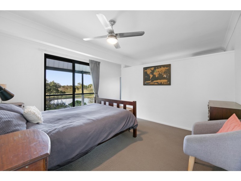 2 Arbour Place, Carrara QLD 4211