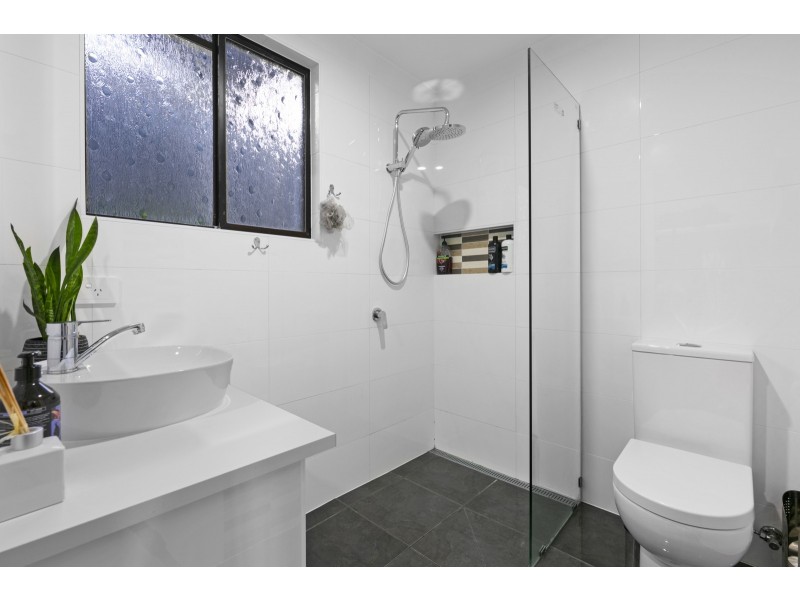 2 Arbour Place, Carrara QLD 4211