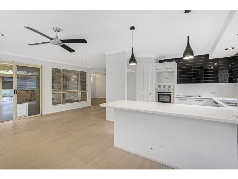 11 Ballarat Court, Tallai QLD 4213
