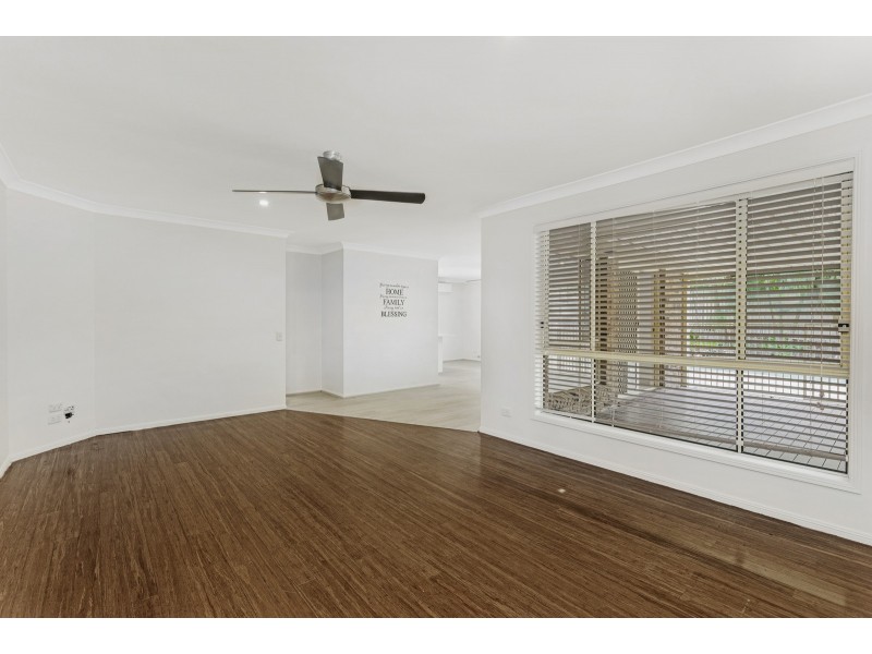 11 Ballarat Court, Tallai QLD 4213