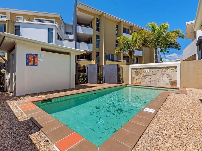 4/10 Valbonne Avenue, Varsity Lakes QLD 4227