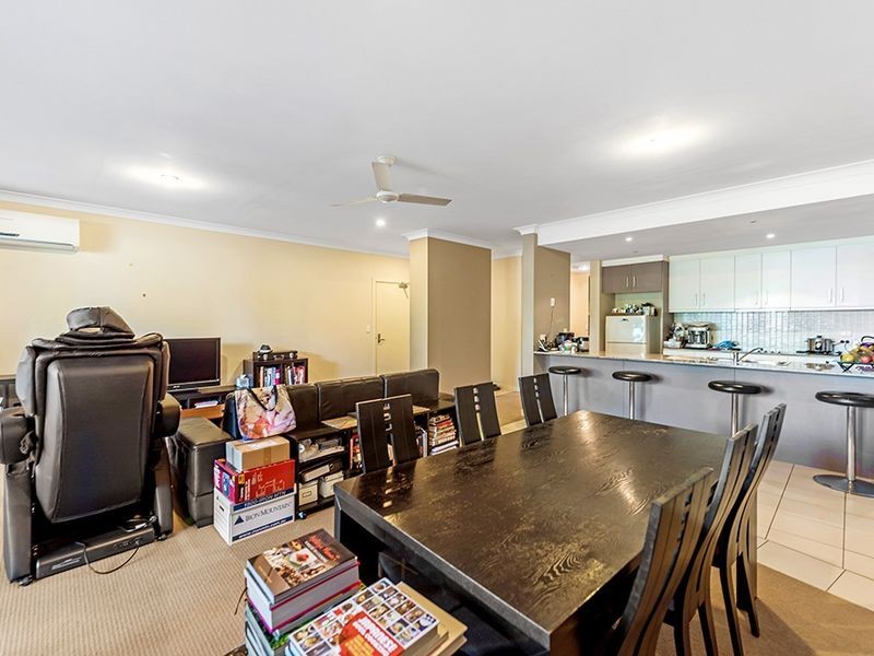 4/10 Valbonne Avenue, Varsity Lakes QLD 4227