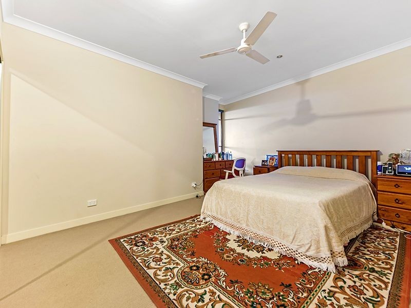 4/10 Valbonne Avenue, Varsity Lakes QLD 4227