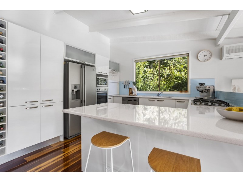 6 Wiluna Court, Elanora QLD 4221