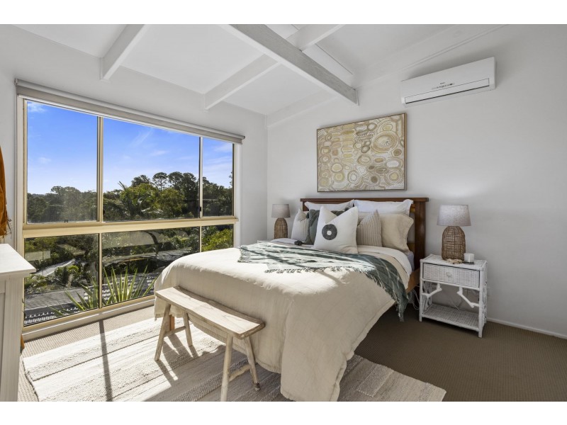 6 Wiluna Court, Elanora QLD 4221