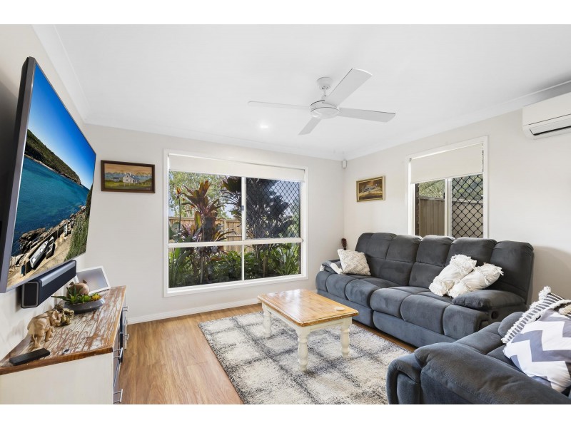 12 Rosswood Court, Helensvale QLD 4212