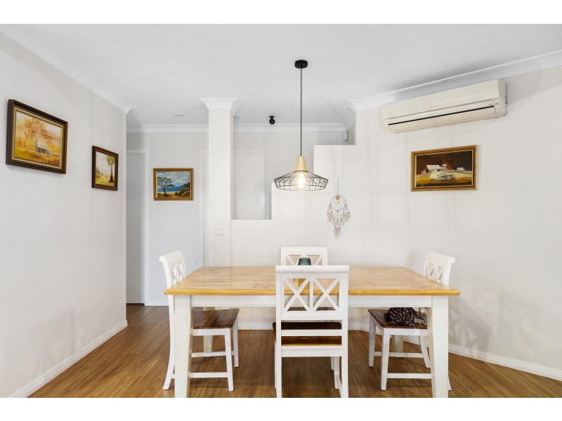 12 Rosswood Court, Helensvale QLD 4212