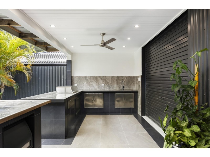 12 Rosswood Court, Helensvale QLD 4212