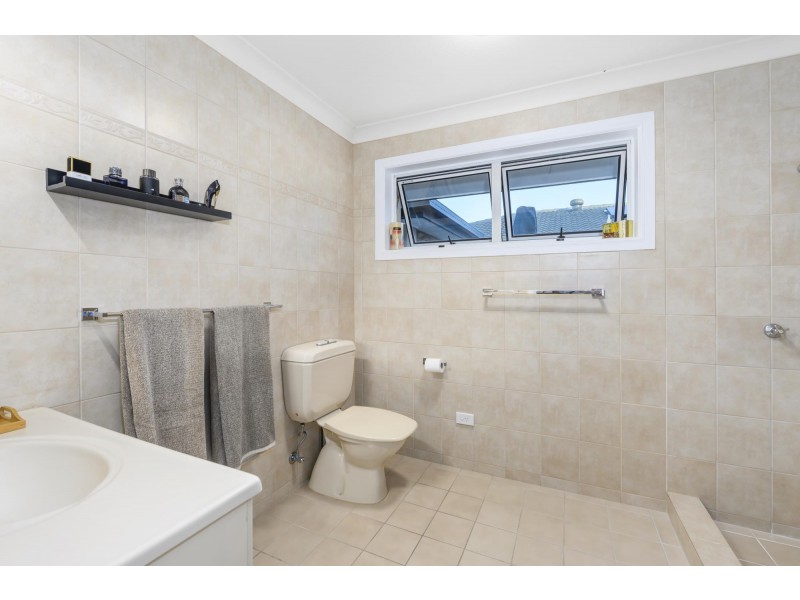 51 Pebble Beach Drive, Runaway Bay QLD 4216