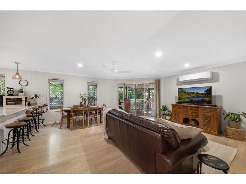 4/31 Tallebudgera Creek Road, Burleigh Heads QLD 4220