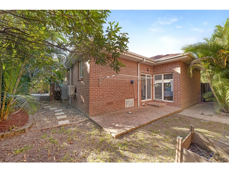 4/31 Tallebudgera Creek Road, Burleigh Heads QLD 4220