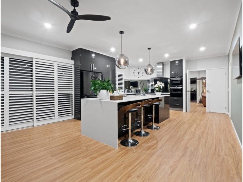 101/19 Santa Barbara Road, Hope Island QLD 4212