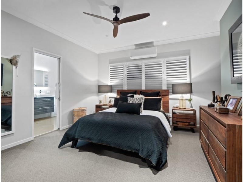 101/19 Santa Barbara Road, Hope Island QLD 4212