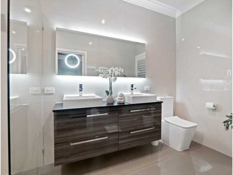 101/19 Santa Barbara Road, Hope Island QLD 4212