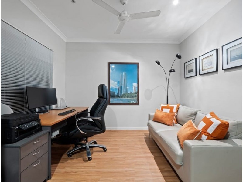 101/19 Santa Barbara Road, Hope Island QLD 4212