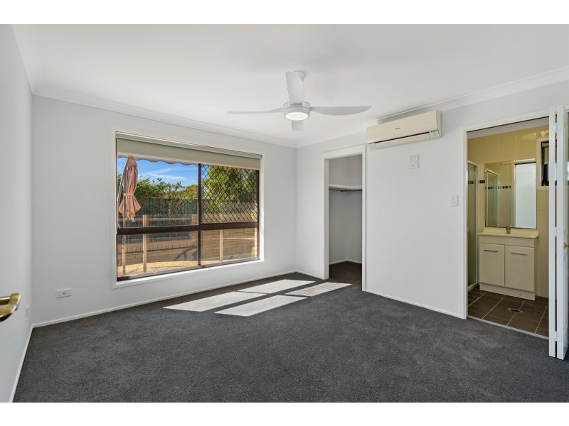 8 Sequoia Close, Elanora QLD 4221