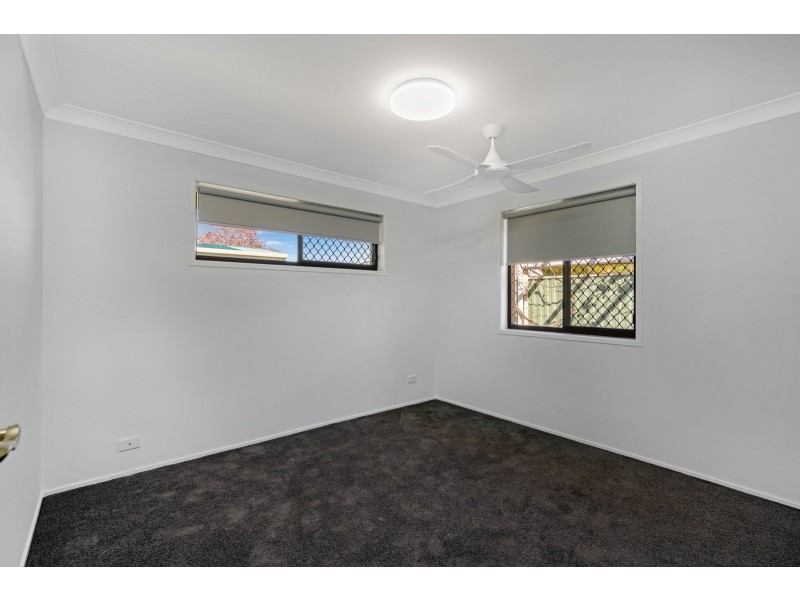 8 Sequoia Close, Elanora QLD 4221