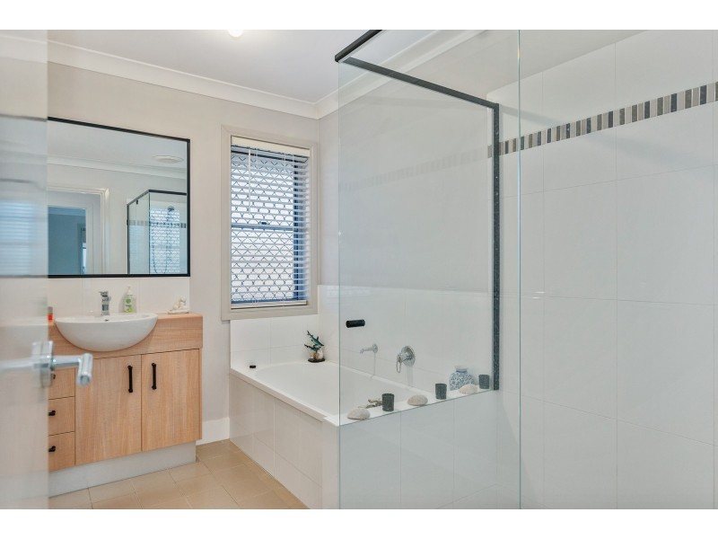 10 Rivercherry Way, Upper Coomera QLD 4209