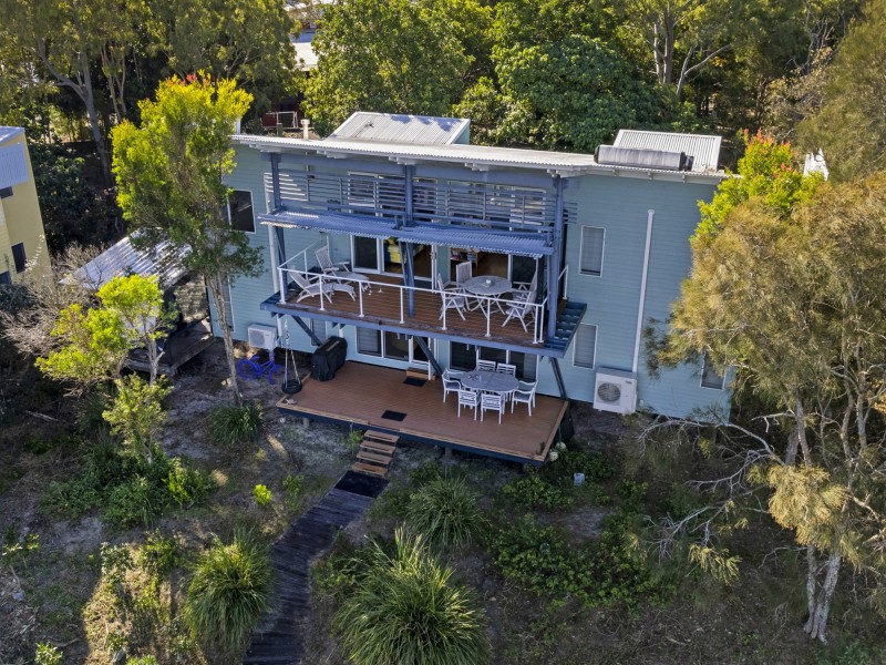 Villa 8 Island Street, South Stradbroke QLD 4216