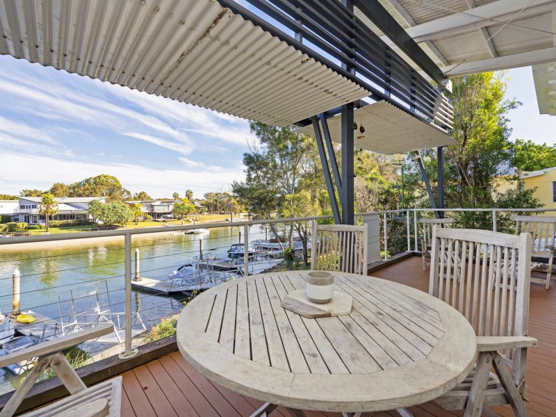 Villa 8 Island Street, South Stradbroke QLD 4216