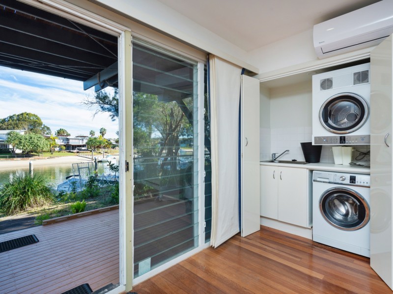 Villa 8 Island Street, South Stradbroke QLD 4216