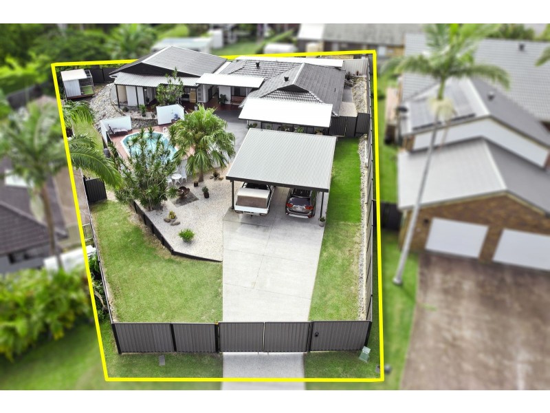 9 Onyx Court, Carrara QLD 4211