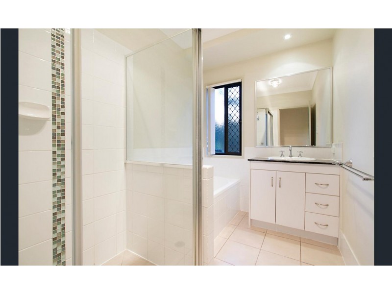 9 Starush Court, Upper Coomera QLD 4209