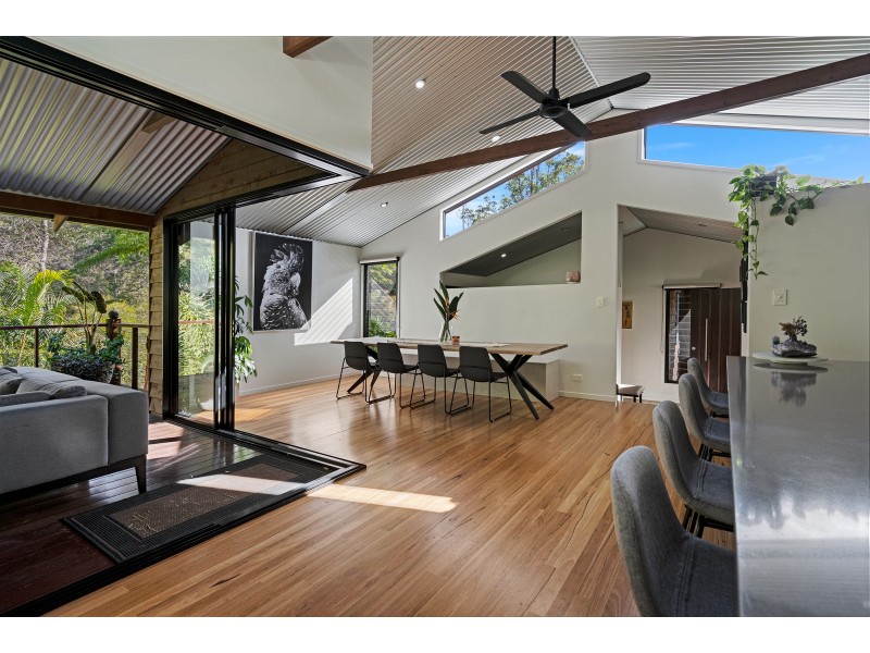 215 Carrington Road, Bonogin QLD 4213