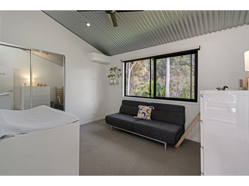 215 Carrington Road, Bonogin QLD 4213