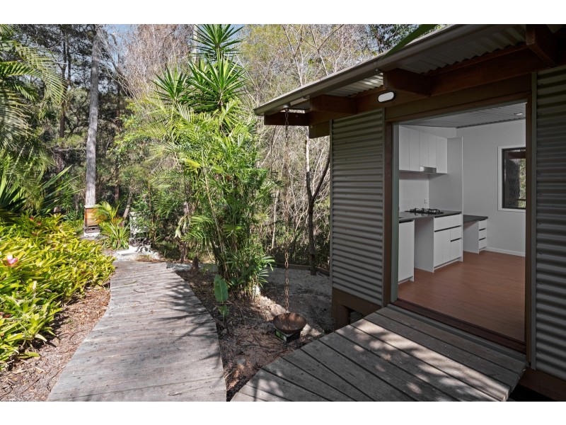 215 Carrington Road, Bonogin QLD 4213