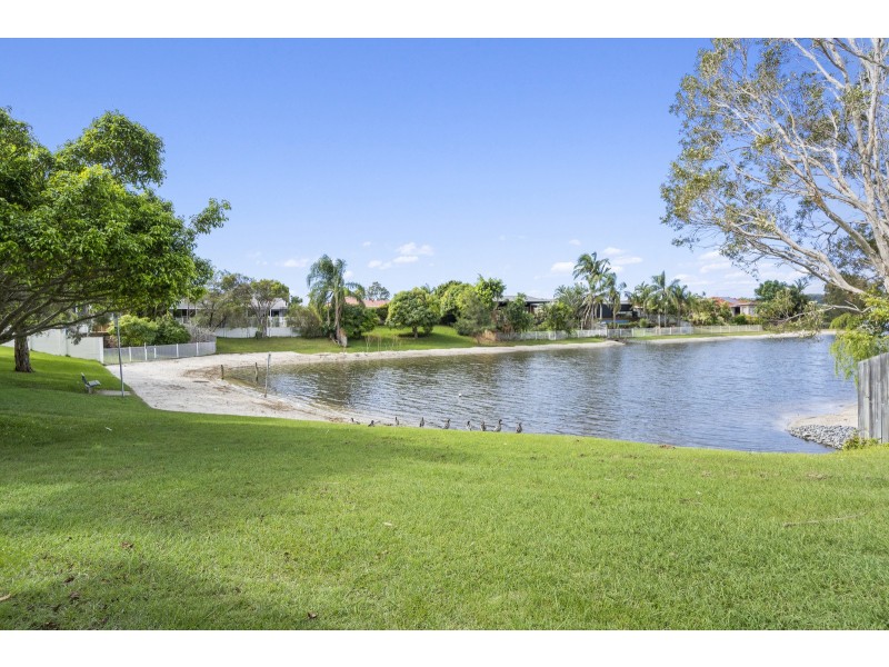 31/9-15 Harrier Drive, Burleigh Waters QLD 4220