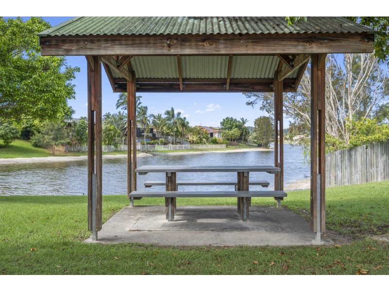 31/9-15 Harrier Drive, Burleigh Waters QLD 4220