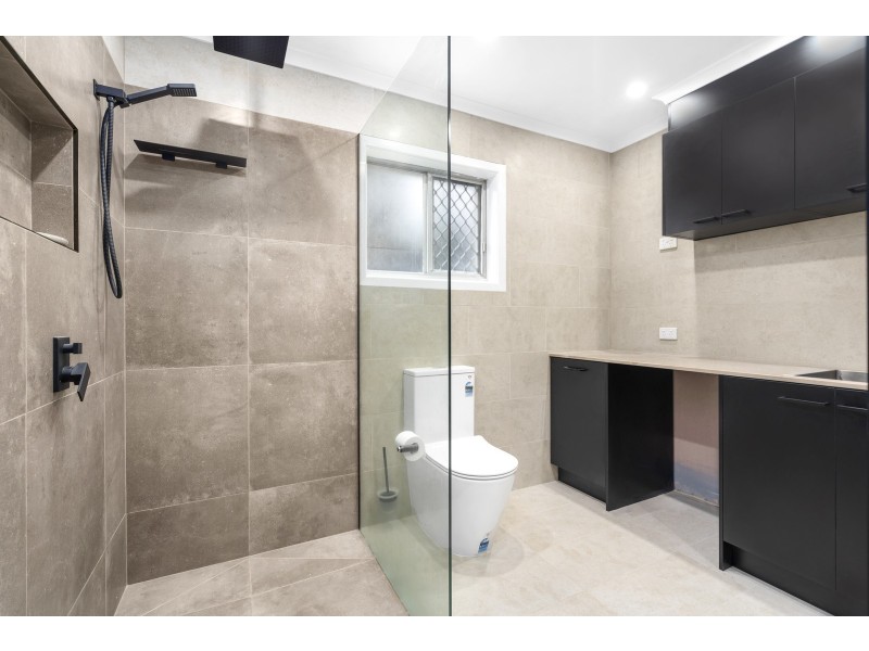 1/13 Darrambal Street, Surfers Paradise QLD 4217