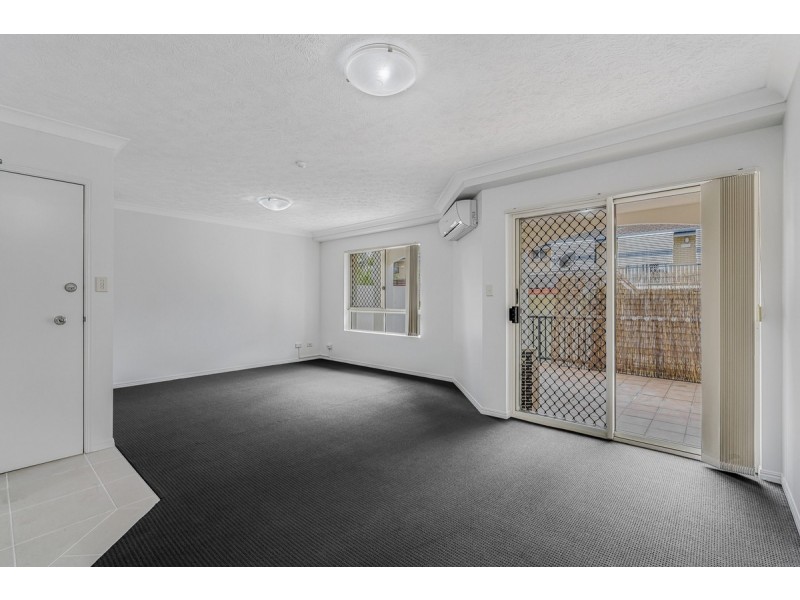 2/22 Montana Road, Mermaid Beach QLD 4218