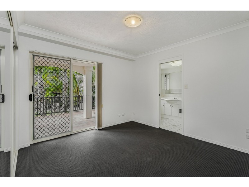 2/22 Montana Road, Mermaid Beach QLD 4218
