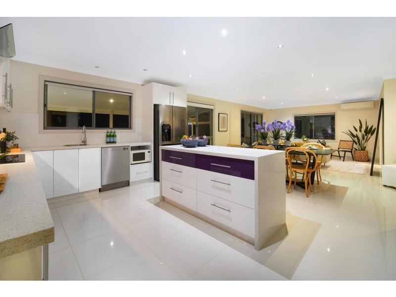 87 Bonogin Road, Bonogin QLD 4213