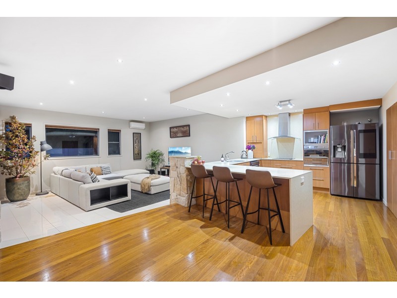 46 Mapleton Circuit, Varsity Lakes QLD 4227