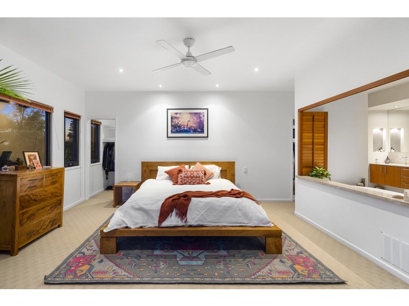 46 Mapleton Circuit, Varsity Lakes QLD 4227