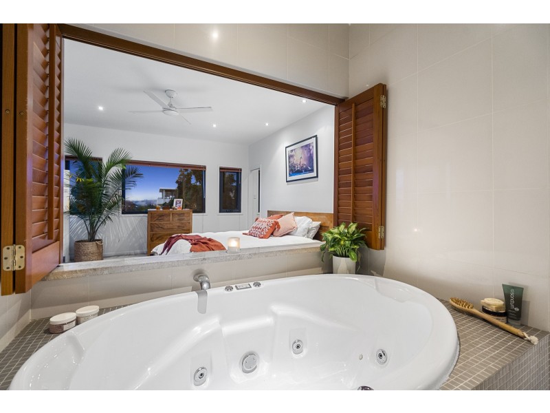 46 Mapleton Circuit, Varsity Lakes QLD 4227