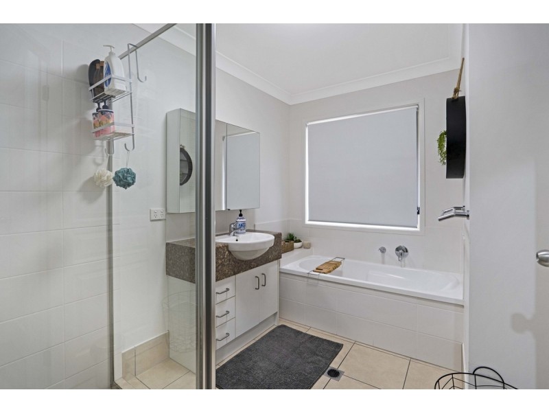 13 Bidmead Circuit, Pimpama QLD 4209