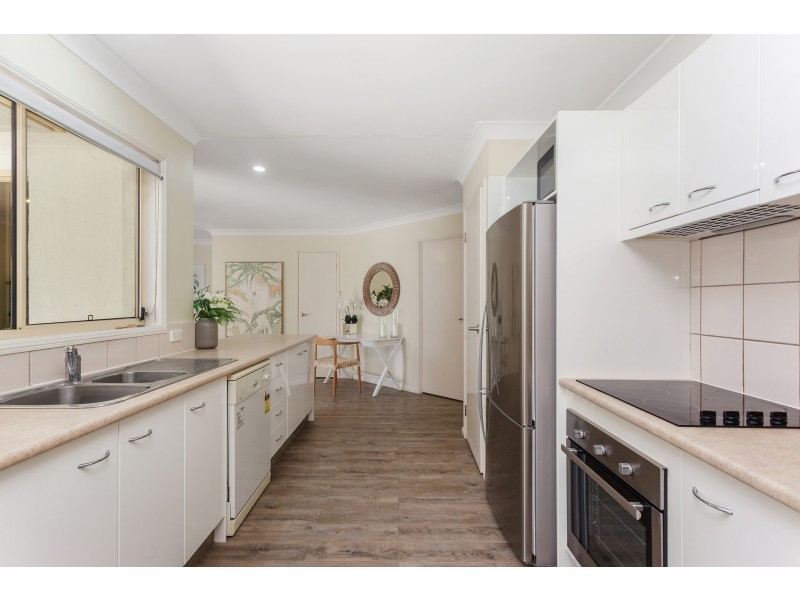 36 Tipuana Drive, Elanora QLD 4221