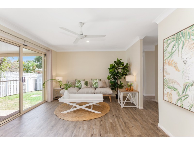 36 Tipuana Drive, Elanora QLD 4221